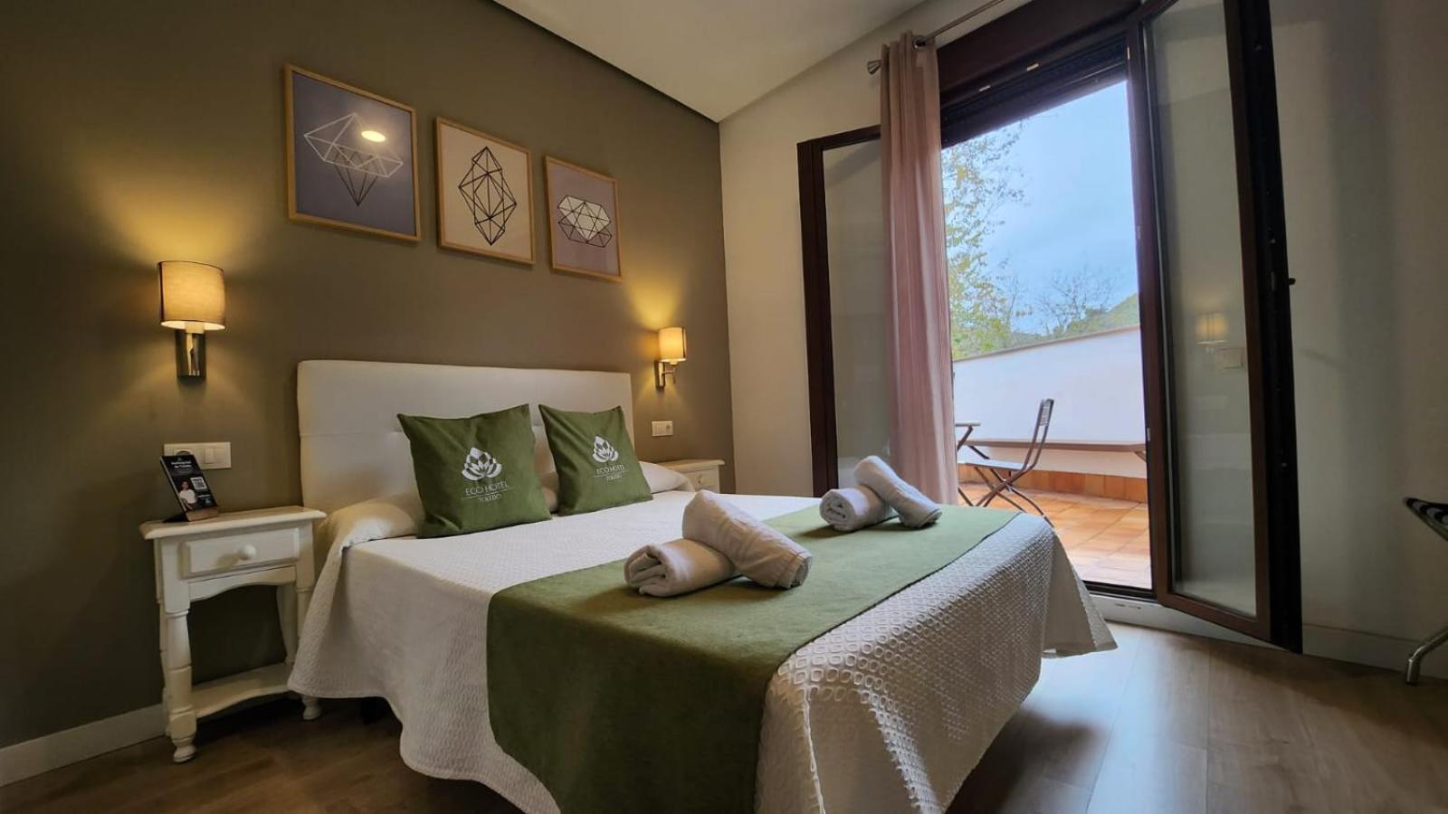 Eco Hotel 2*