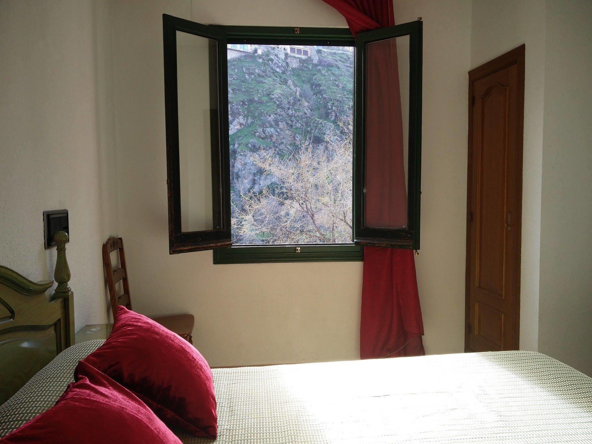 Hotel Eco 2*